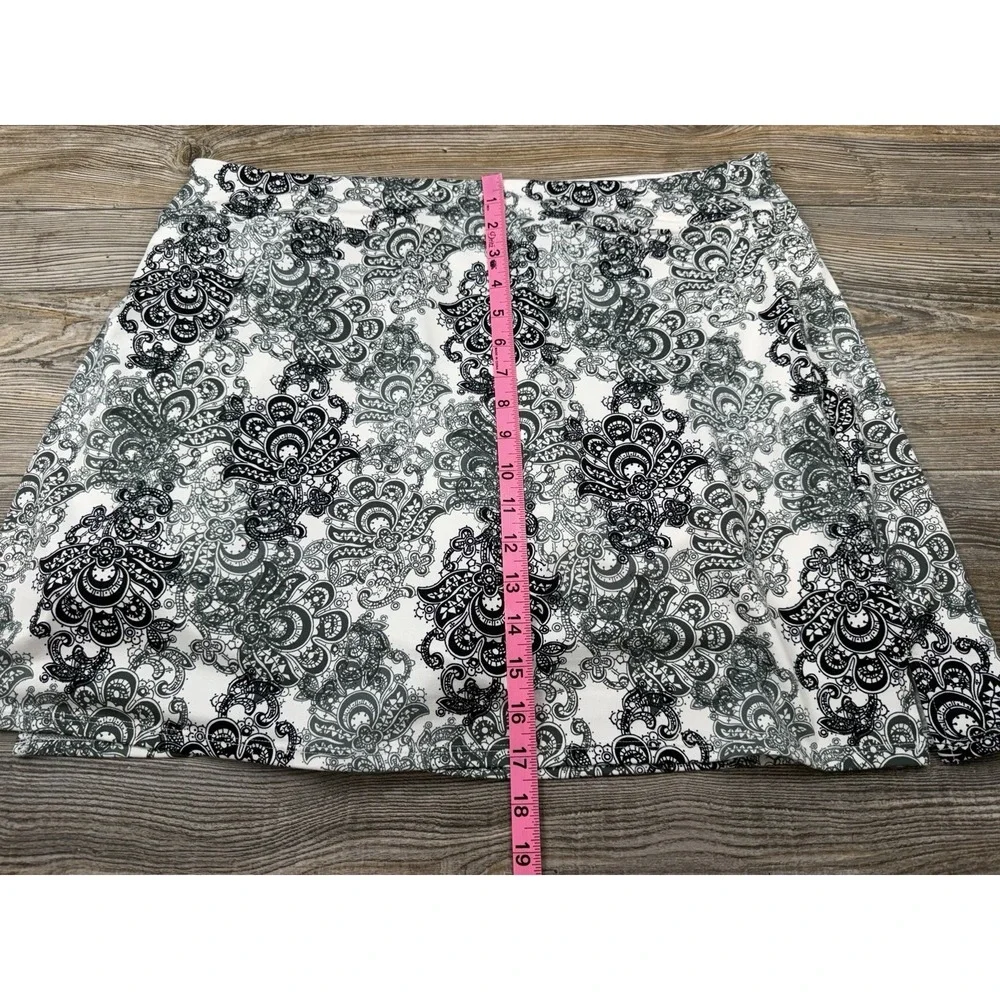 Tranquility By Colorado Womens Skirt Activewear Pull On Black White Paisley XXL